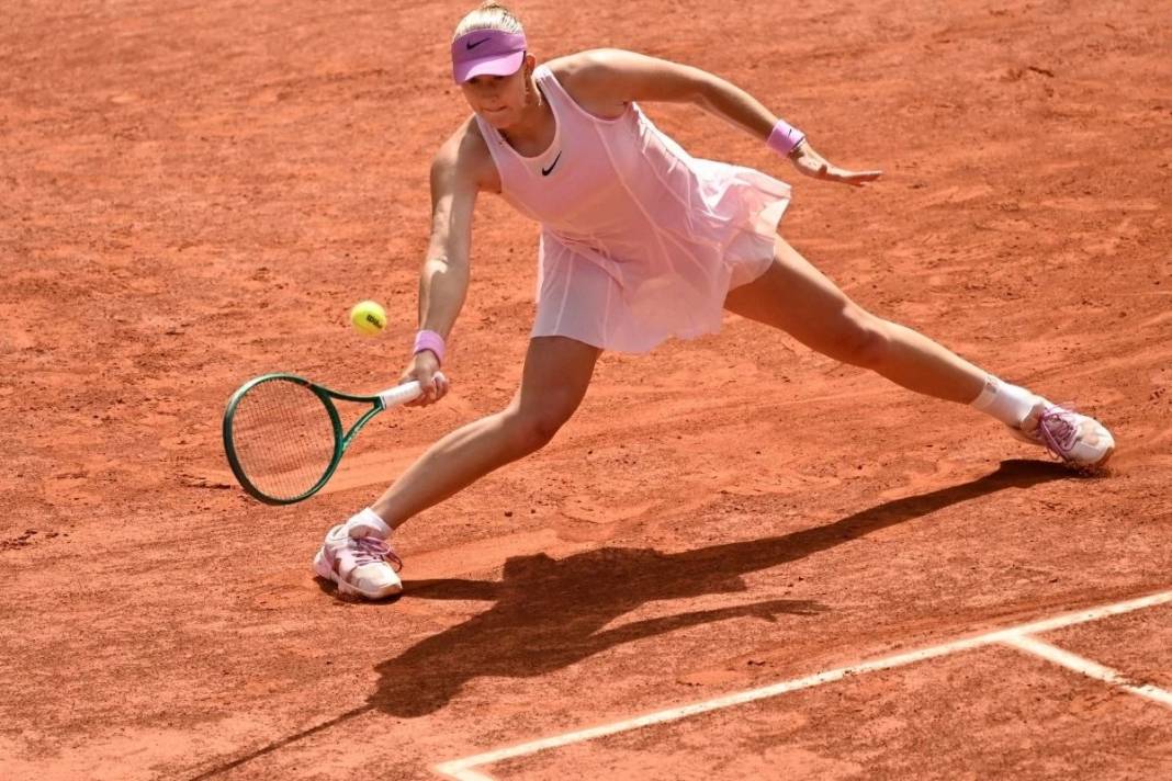 Fransa Açık'ta patron Mirra Andreeva 4